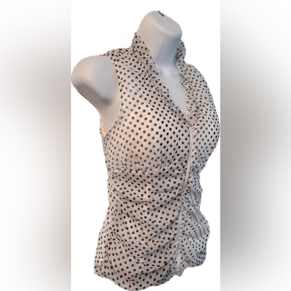 Adiva Sleeveless Ruffle V-Neck Polka Dot Chiffon Blouse - White & Black